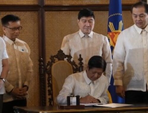 Marcos signs the Magna Carta of Filipino Seafarers